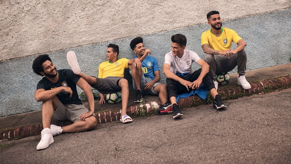 Super VIDEO: Brazilienii lui PSG si-au facut formatie si au cantat la prezentarea echipamentului pentru Mondial_6