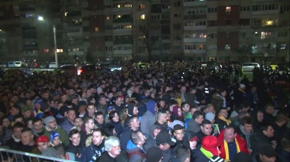 VIDEO | A fost haos inainte de Romania-Suedia! Oltenii si-au iesit din minti: Sunteti de rasul lumii!