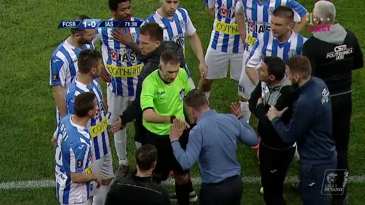 GESTUL incredibil al lui Stoican dupa golul FABULOS al lui Budescu! Andrei Cristea a crezut ca SCOATE echipa de pe teren! Ce s-a intamplat_3