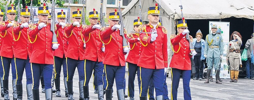 Ca in vremurile de mult apuse! CSA Steaua duce militarii la meciul cu Rapid: S-au antrenat astazi, pe terenul de rugby