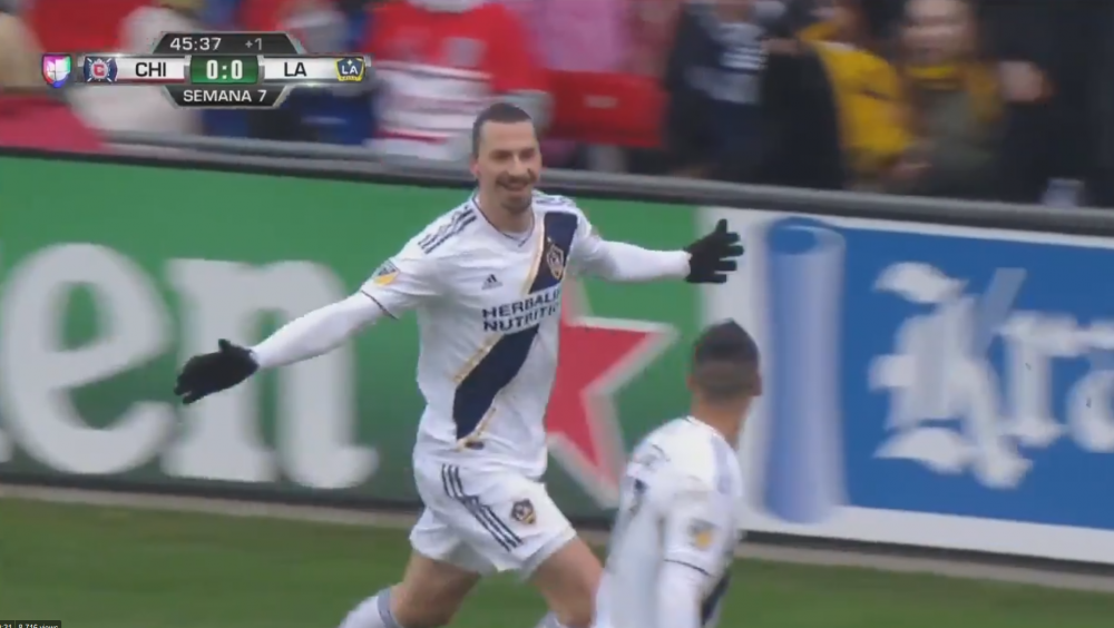 Din alta galaxie! LEUL Zlatan Ibrahimovic i-a cucerit definitiv pe americani! Cum a marcat din nou! VIDEO