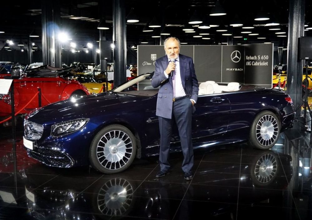 Nu e Ferrari si nici decapotabila! N-o sa ghicesti niciodata care e cel mai nou BOLID in garajul lui Ion Tiriac. VIDEO