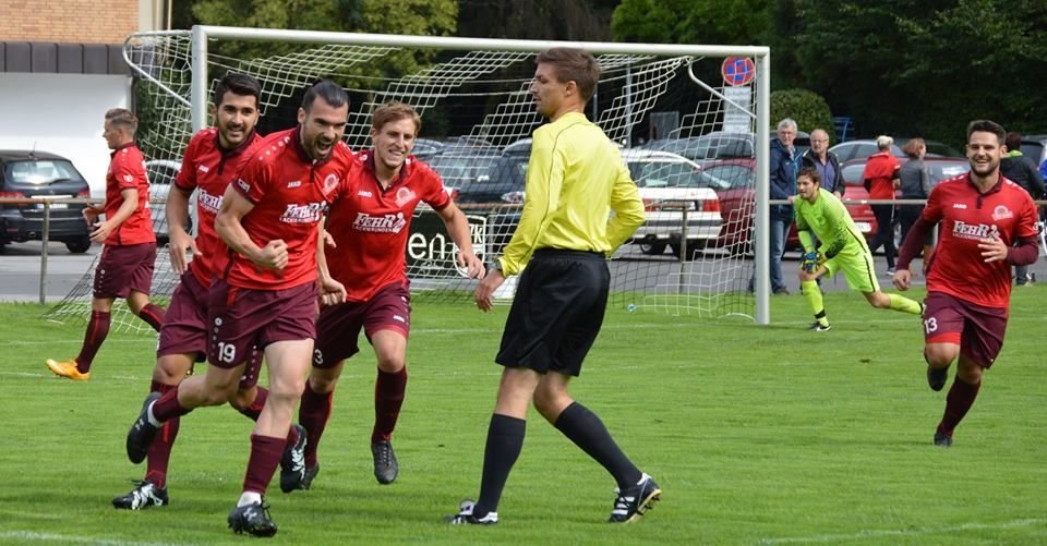 Atacantul care se intelesese cu Becali in 2009 joaca acum in Liga a 7-a din Germania!_4