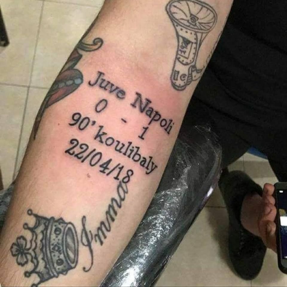 Nu a durat mult! Ce tatuaj si-a facut un fan al lui Napoli dupa victoria cu Juventus! FOTO