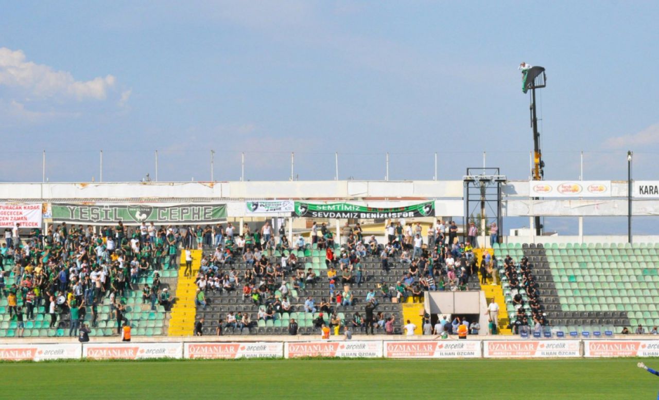 Era interzis pe stadion, dar a venit cu MACARAUA la meci! Imaginea zilei in Turcia. FOTO_4