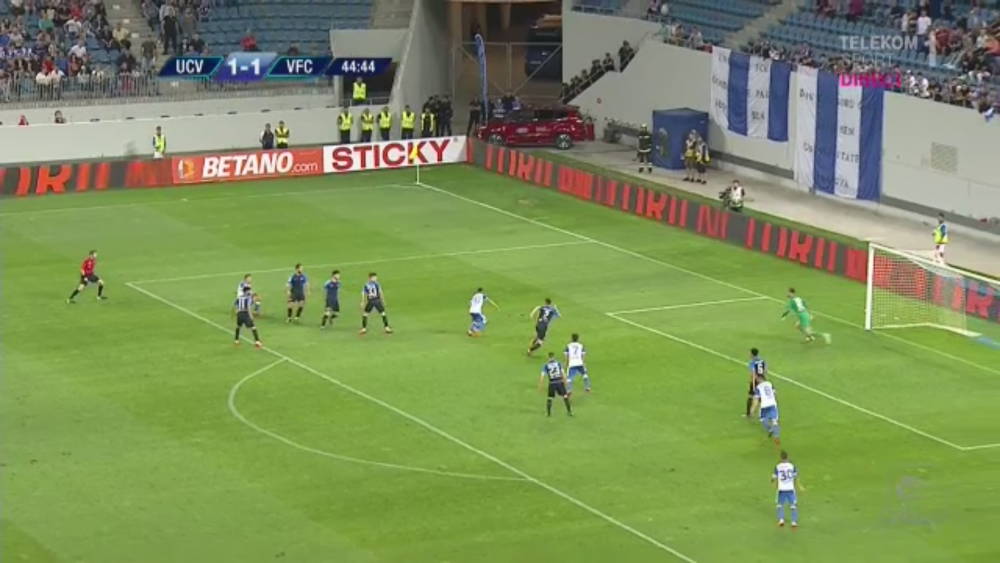 NEBUNIE IN BANIE! Cel mai frumos meci al sezonului! Doua goluri SUPERBE Ganea, MINIONII Craiovei au facut si ei show. AICI ai fazele din Craiova 3-3 Viitorul_4