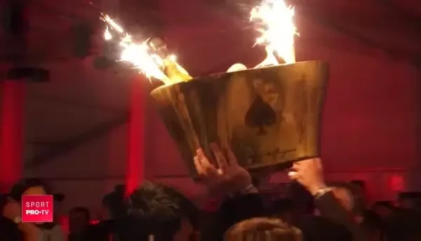Noua FITA de lux la Mamaia: sampania scumpa intra pe IMNUL Champions League! VIDEO