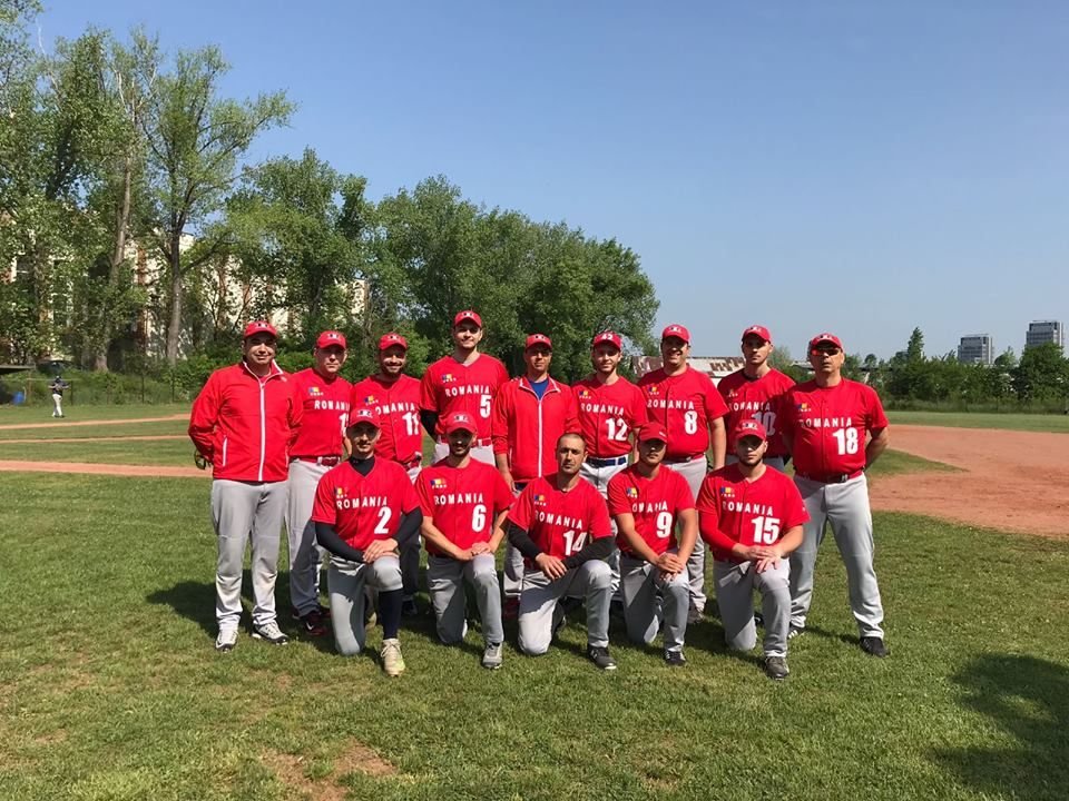 Inventatorii oinei vs. regii baseball-ului! Romanii si americanii se dueleaza la Constanta, intr-un meci special_4