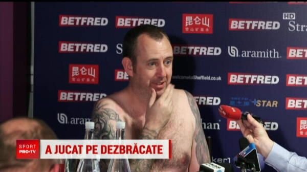 Un campion mondial a aparut gol la conferinta de presa! Cum si-a explicat gestul: O sa am bani sa-mi iau haine!