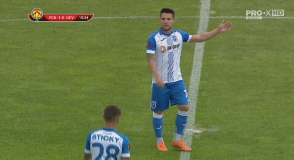 Cine l-a bagat p-ala in poarta, frate?! Moment incredibil, dupa ce Craiova a luat un gol si a scapat de inca unul in urma unei greseli de arbitraj