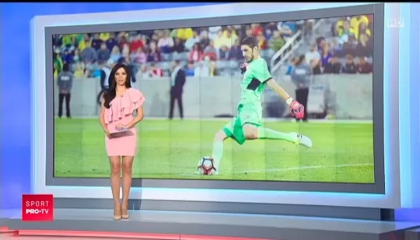 Larisa Iordache nu vrea sa mai imbrace uniforma politiei si isi ia concediu medical! "Nu era treaba mea sa stau pe strada"