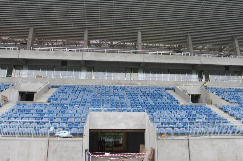 Ca la noi, la nimenea! Desi este finalizat, stadionul din Tg. Jiu nu poate fi inaugurat. Motivul e INCREDIBIL!_7