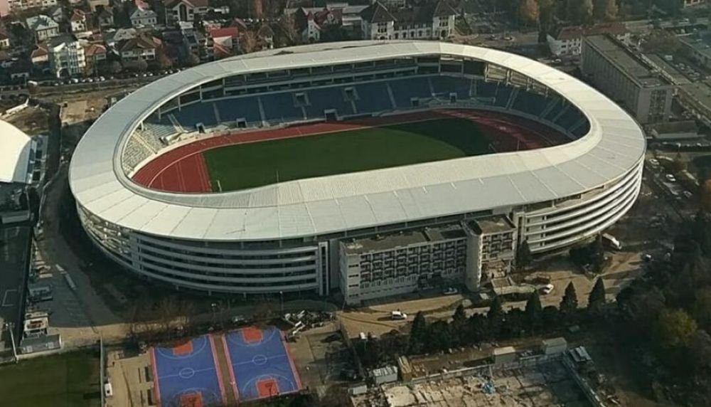 Ca la noi, la nimenea! Desi este finalizat, stadionul din Tg. Jiu nu poate fi inaugurat. Motivul e INCREDIBIL!_10