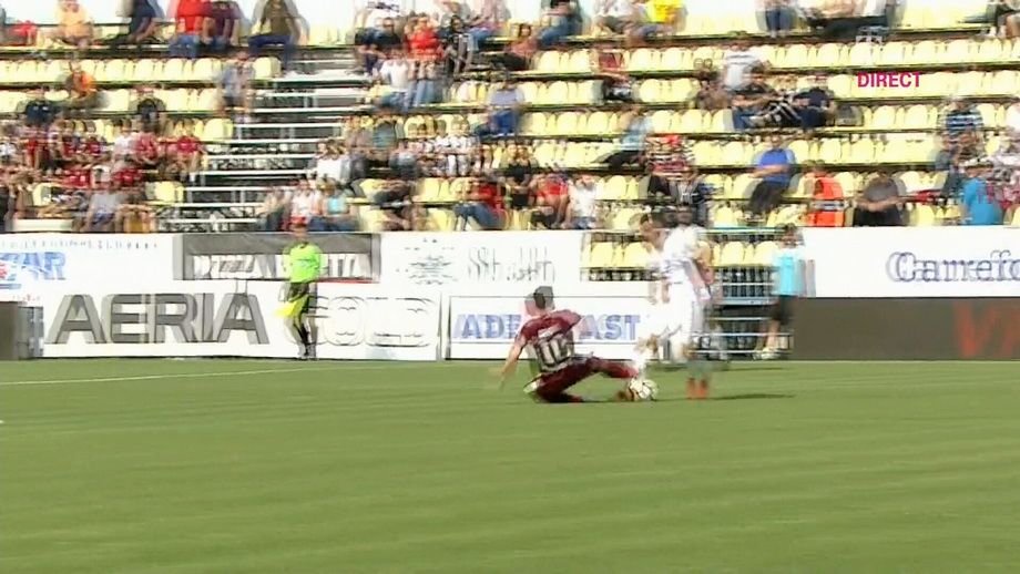 FC Voluntari 1-1 FC Botosani | Benzar il salveaza pe Mutu, gazdele au rezistat dupa eliminarea lui Cernat din minutul 18_3
