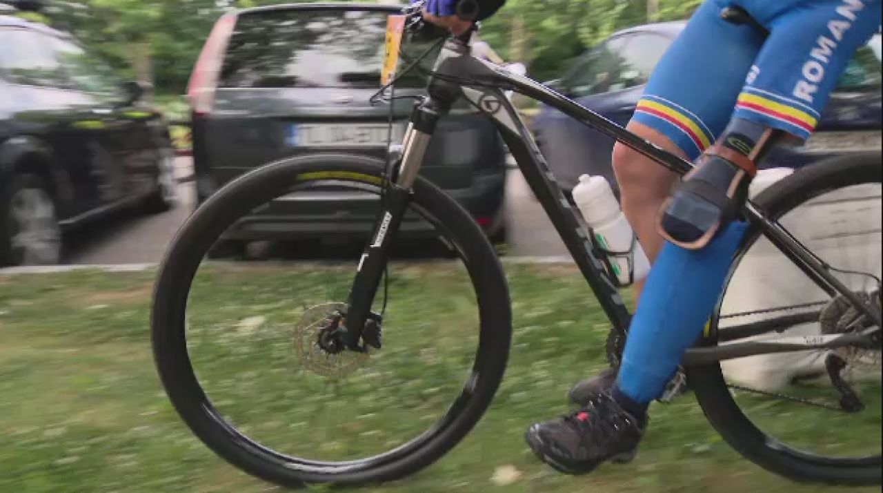 Prima evadare // 3000 de ciclisti au evadat azi spre Snagov: 50 km de distractie prin paduri si noroi VIDEO_1
