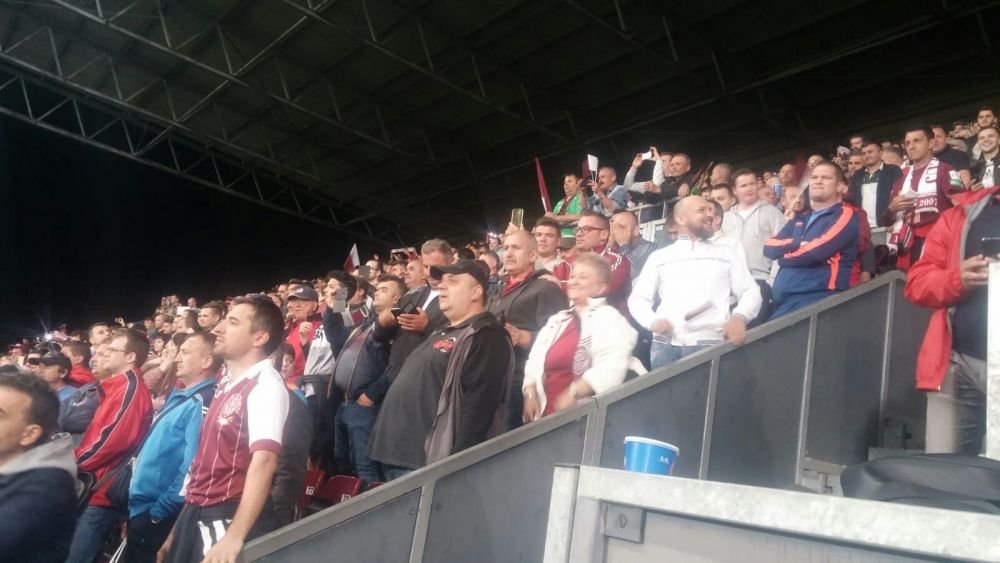 CFR CLUJ ESTE CAMPIOANA ROMANIEI! Golul lui Djokovic ii aduce TITLUL lui Dan Petrescu, FCSB a fost pe primul loc pentru 4 minute! Cum s-au trait ultimele 90 de minute ale sezonului_23