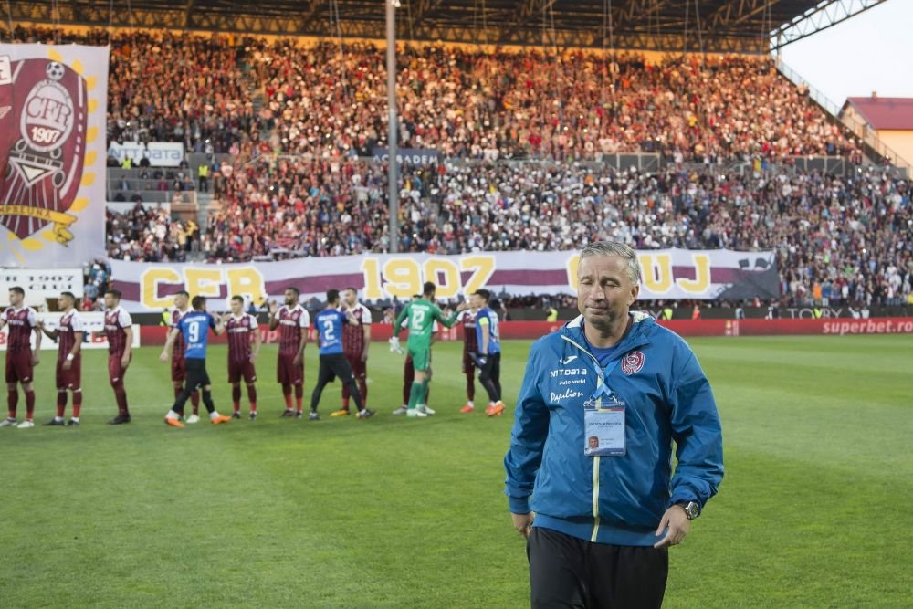 CFR CLUJ ESTE CAMPIOANA ROMANIEI! Golul lui Djokovic ii aduce TITLUL lui Dan Petrescu, FCSB a fost pe primul loc pentru 4 minute! Cum s-au trait ultimele 90 de minute ale sezonului_33