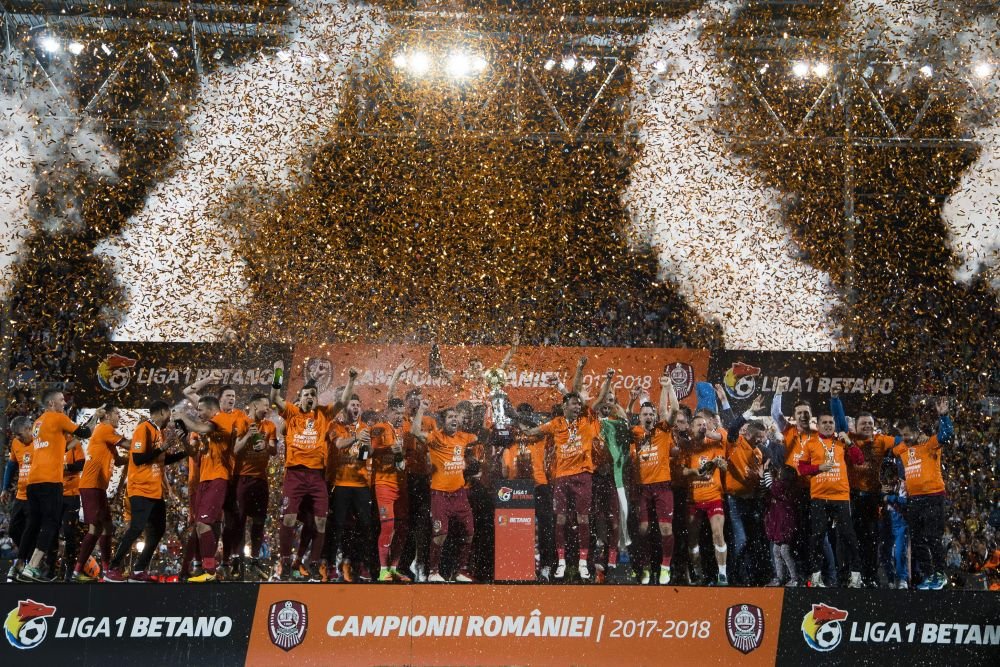 CFR CLUJ ESTE CAMPIOANA ROMANIEI! Golul lui Djokovic ii aduce TITLUL lui Dan Petrescu, FCSB a fost pe primul loc pentru 4 minute! Cum s-au trait ultimele 90 de minute ale sezonului_34