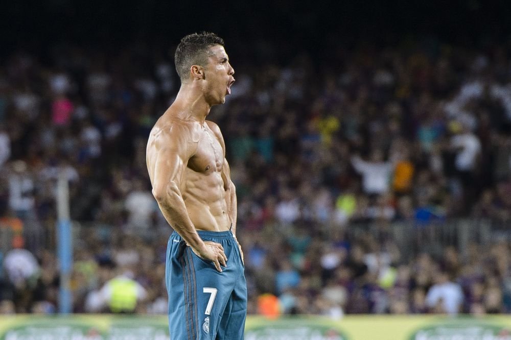 Recunosc, am o frizura oribila! De ce se dezbraca Ronaldo dupa ce da gol: Iubita mea spune ca sunt sexy