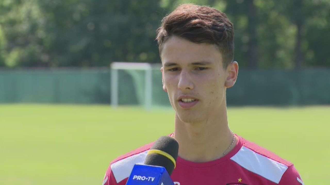 Dinamovistii se antreneaza cu mingi de Champions League si ghetele Generatiei de Aur pentru finala cu FCSB // Finala U19, duminica la PRO X_4