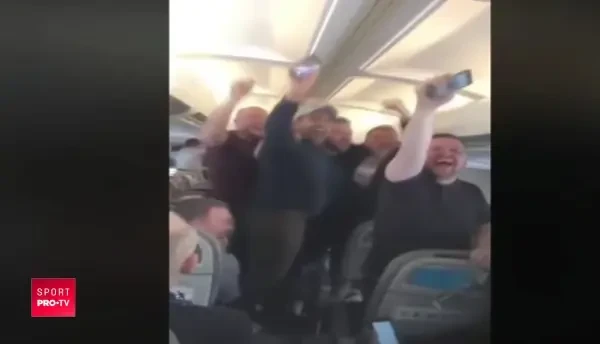 Baiatul lui Gica Popescu se antreneaza 'cot la cot' cu Ianis Hagi! Trage tare ca sa ajunga mare fotbalist! Sfatul pretios pe care l-a primit din partea tatalui