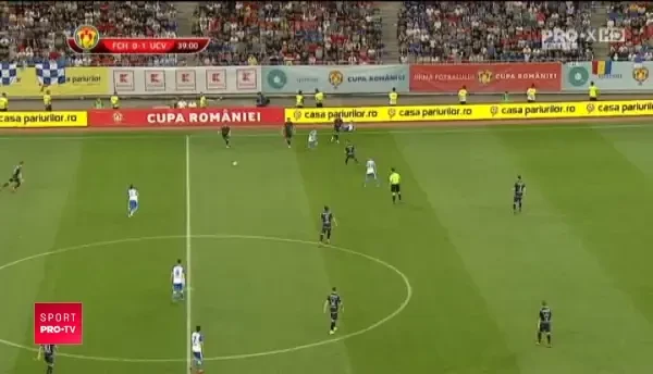 Baluta rateaza singur cu portarul!