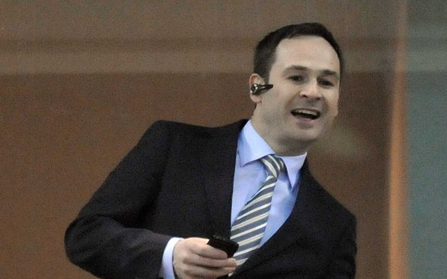 Domnul Vasi de la Dinamo! Negoita i-a cedat actiunile unui barbat misterios, al carui nume a aparut in stingerea datoriei catre Badea