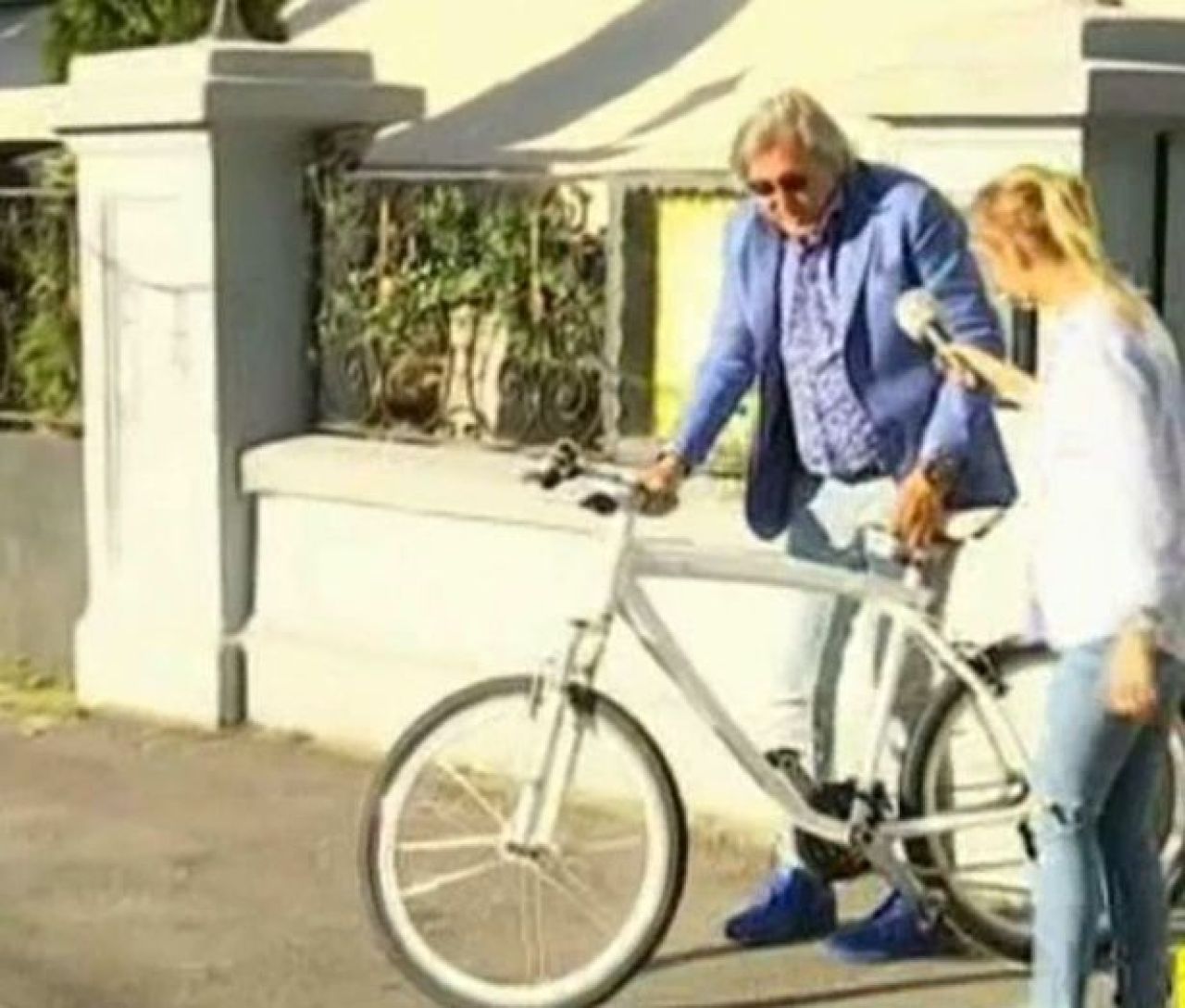 Imagini FABULOASE! Cum a fost surprins Ilie Nastase prin Bucuresti dupa ce a ramas fara permis! FOTO_2