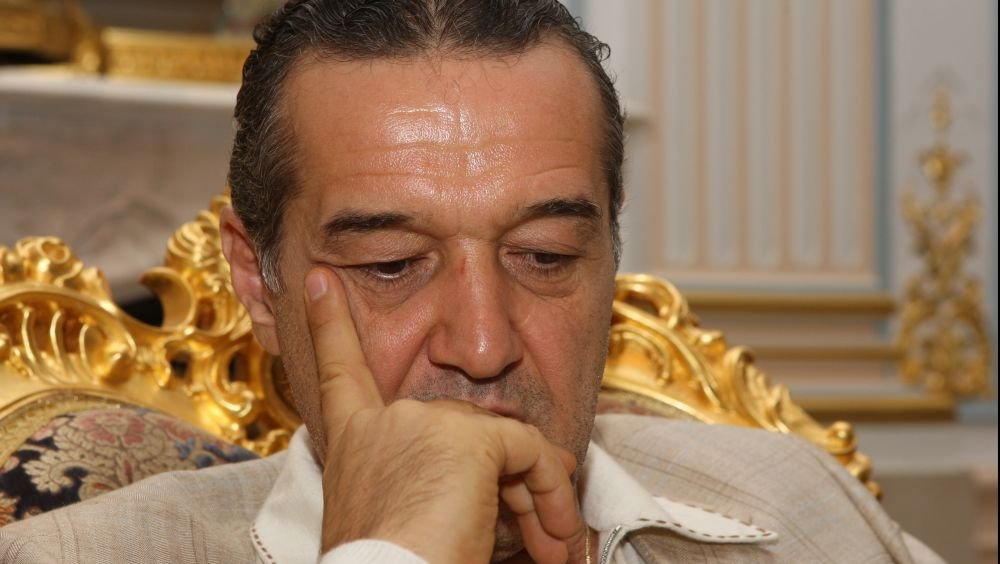 Sumudica la FCSB? I-am spus asa! Becali, despre situatia antrenorului si cine vine in locul lui Petrescu la CFR