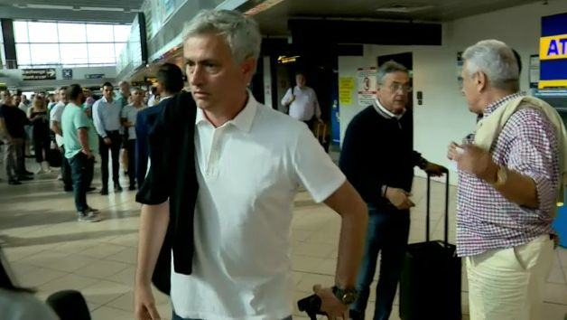 UPDATE | Mourinho l-a luat in brate pe