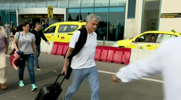 UPDATE | Mourinho l-a luat in brate pe 