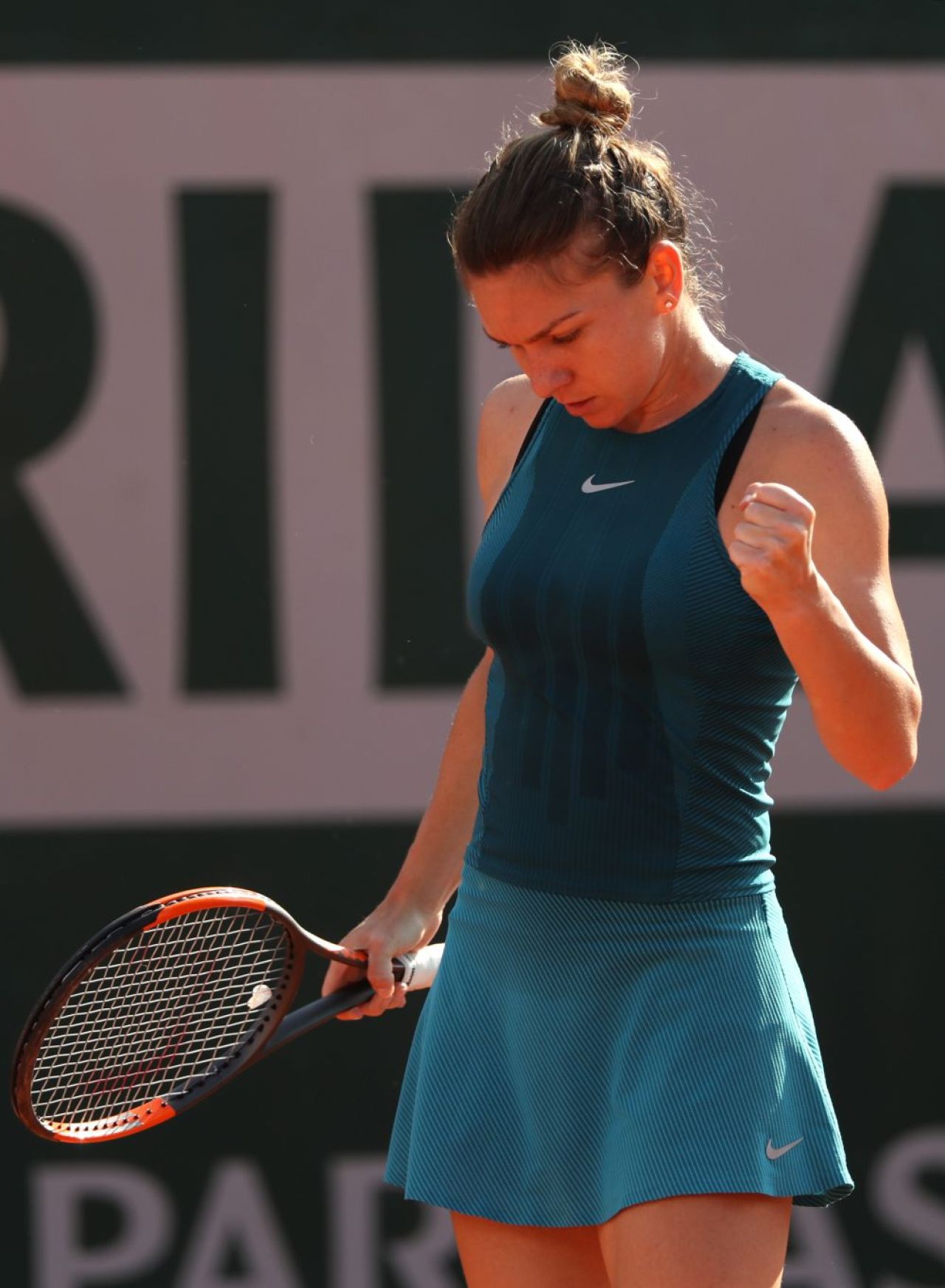 SIMONA HALEP - GARBINE MUGURUZA 6-1 6-4 | Calificare PERFECTA dupa ce a demolat-o pe Muguruza! Finala Roland Garros SE VEDE LA PRO TV_8