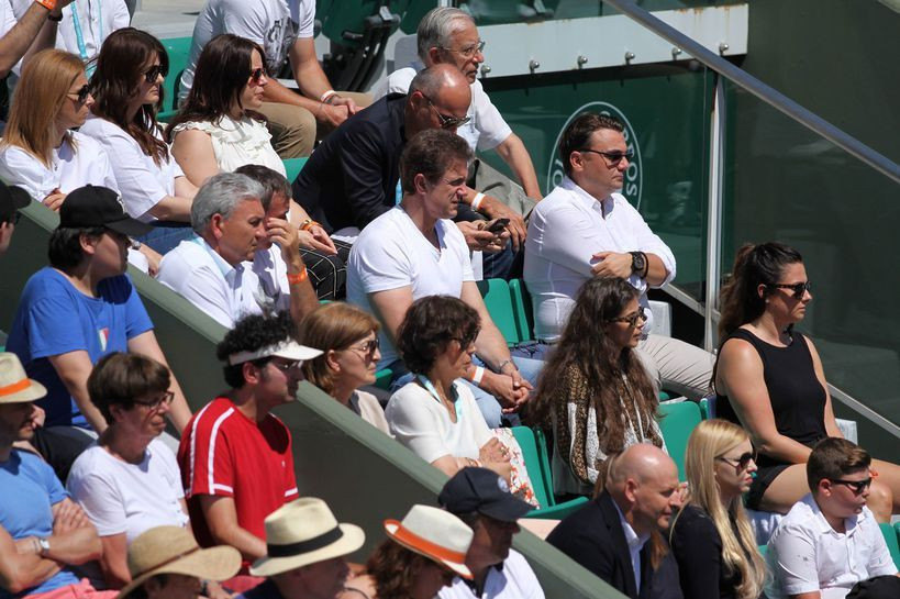 Romania de AUR! Gica Hagi si Gica Popescu, suporterii Simonei Halep in tribune la Roland Garros