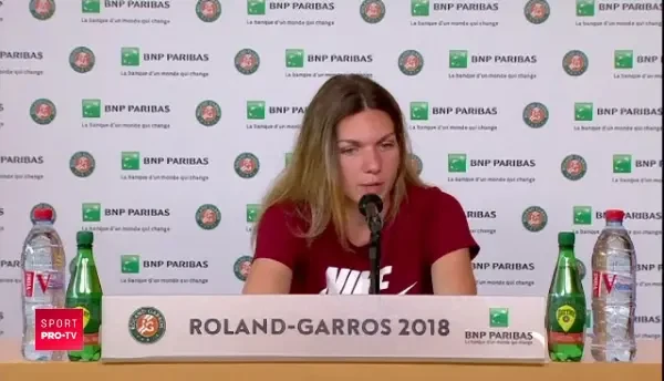 Interviu cu Simona Halep in L Equipe! Intrebarea care a facut-o sa rada: Haideti sa vorbim despre vreme, ia uitati ce frumos e afara!