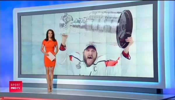 Blonda care a intrat aproape GOALA pe teren in finala Champions League asa cum n-ai vazut-o niciodata! Cum a aparut Kinsey Wolansky_5