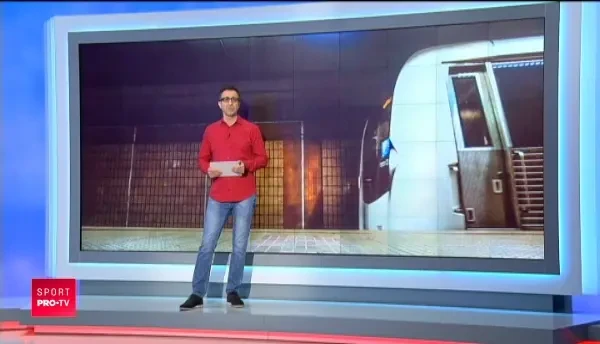 Prima galerie care merge pe stadion in Romania in timpul pandemiei! VIDEO: Au aprins torte si fumigene! Protest impotriva Federatiei