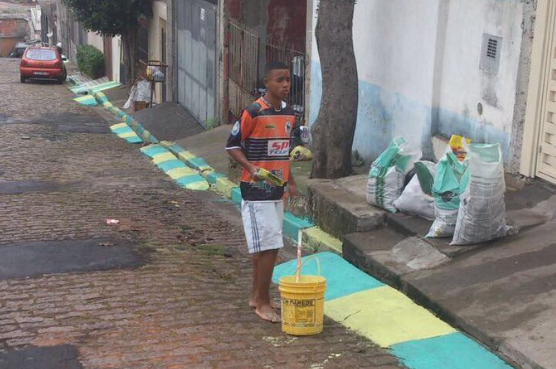 Adolescentul care picta strazile Braziliei pentru Mondialul din 2014, titularul uneia dintre cele mai puternice echipe nationale din lume la CM 2018 | FOTO EMOTIONANTA