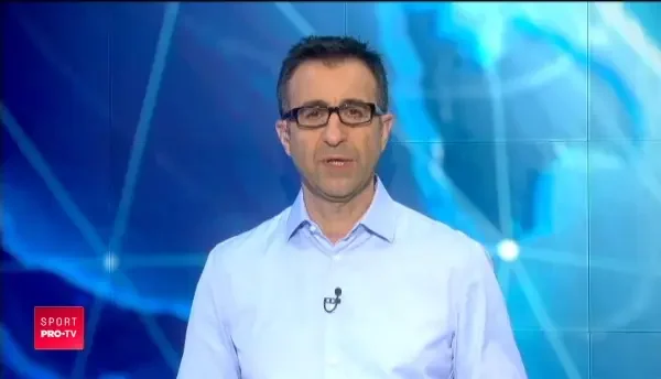 Toti s-au chinuit sa citeasca, dar nimeni nu a reusit! Fotografia care i-a facut pe toti sa se intoarca! Cum s-a pozat una dintre cele mai populare actrite de filme pentru adulti_6