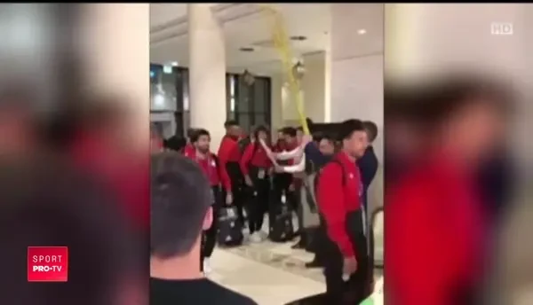 Surpriza pentru Salah: a primit un tort de 100 kg de ziua lui