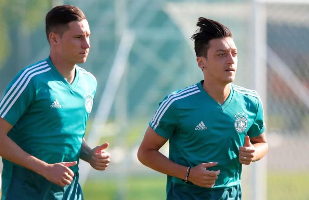 VIDEO // Germania - Mexic 0-1! Cea mai mare surpriza: Mexic invinge campioana mondiala in derby-ul grupei!_2