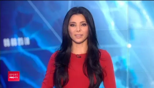 Ce a patit o jurnalista din Columbia in timp ce transmitea in direct de la Campionatul Mondial :) VIDEO