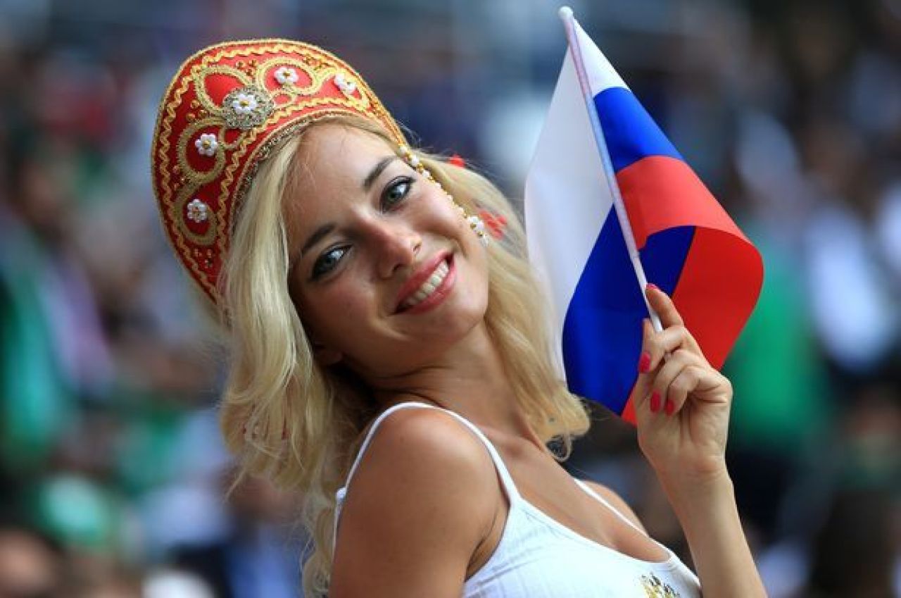 Cupa Mondiala 2018. Cine e in realitate cea mai SEXY spectatoare de la Mondial! A devenit vedeta instant in Rusia! FOTO_8