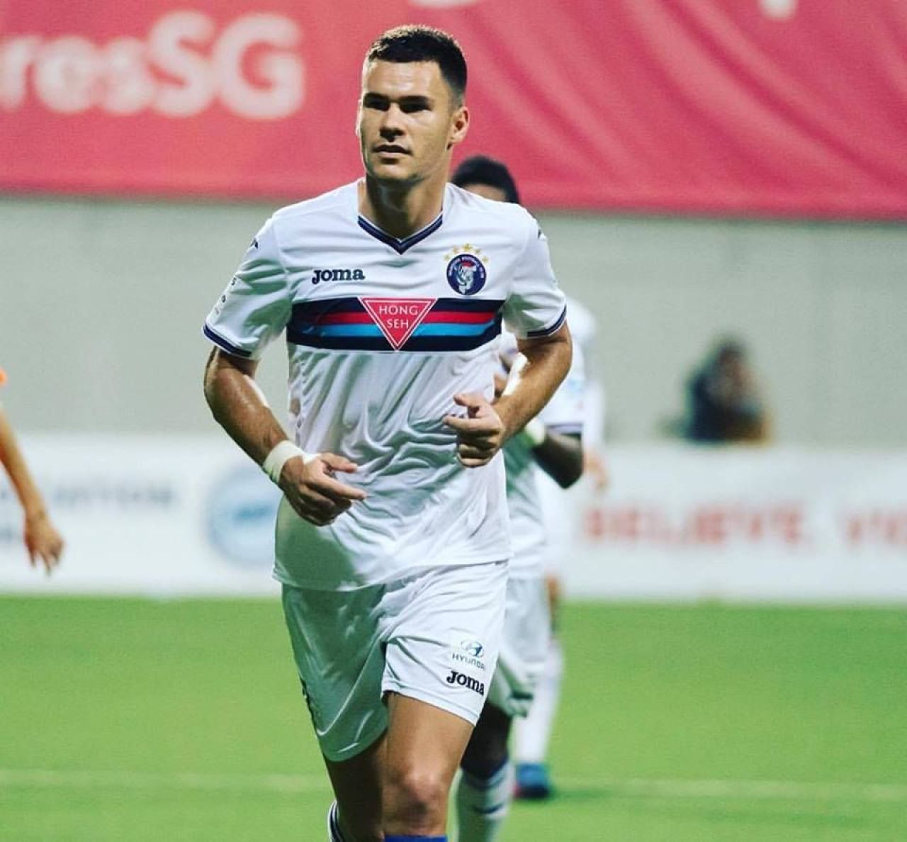 INTERVIU | Ciolacu, fotbalist si antrenor la 25 de ani: