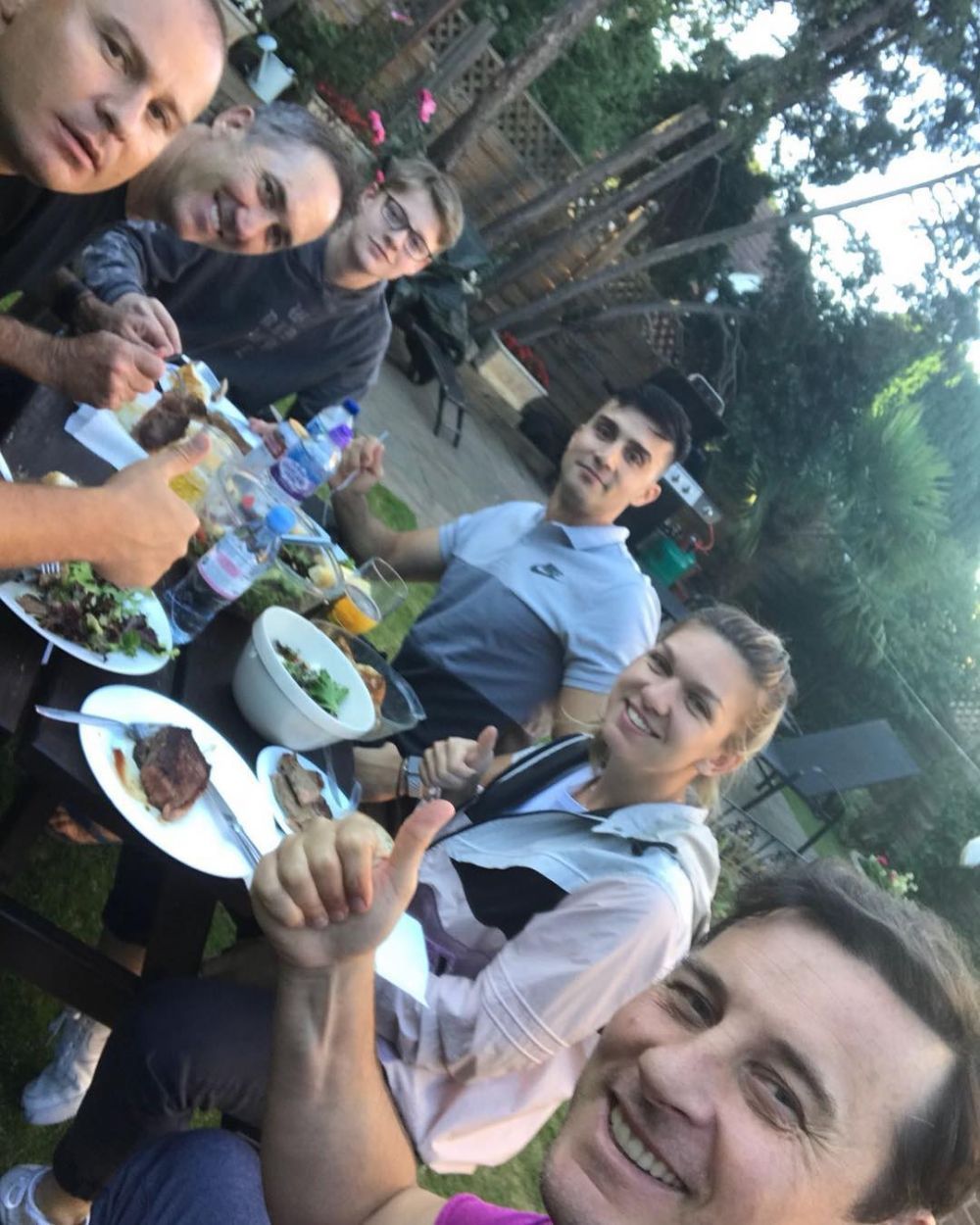 Cine e baiatul MISTERIOS aflat cu Simona Halep la Londra! Toata echipa reunita pentru Wimbledon 2018! FOTO_1