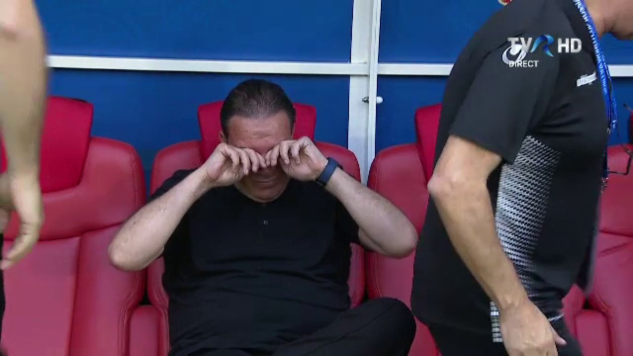 Cupa Mondiala 2018. Scene emotionante la Belgia - Tunisia! Selectionerul africanilor a PLANS ca un copil la imn. FOTO_4