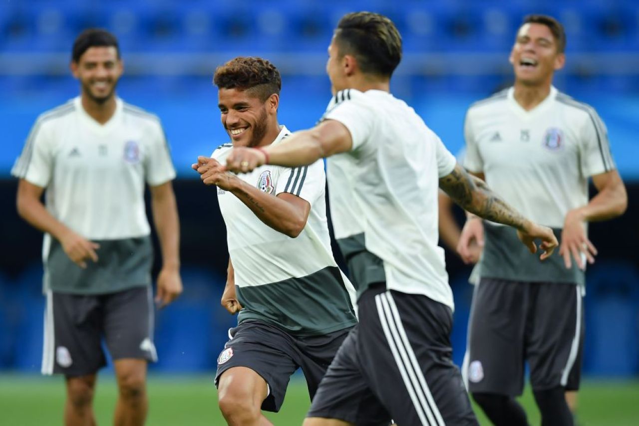 MEXIC 2-1 COREEA DE SUD CUPA MONDIALA 2018 | Golurile lui Vela si Chicharito duc Mexicul in optimi, Son a reusit un gol fantastic!_1