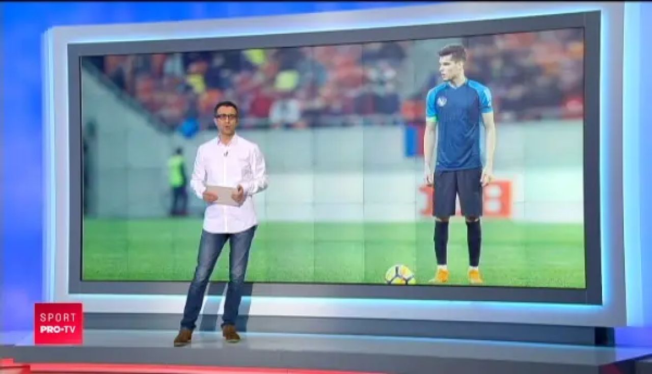 Blonda superba care e gata sa renunte de tot la haine daca echipa ei ia titlul! Acum milioane de fani ai rivalelor sunt gata sa renunte la campionat :)_5