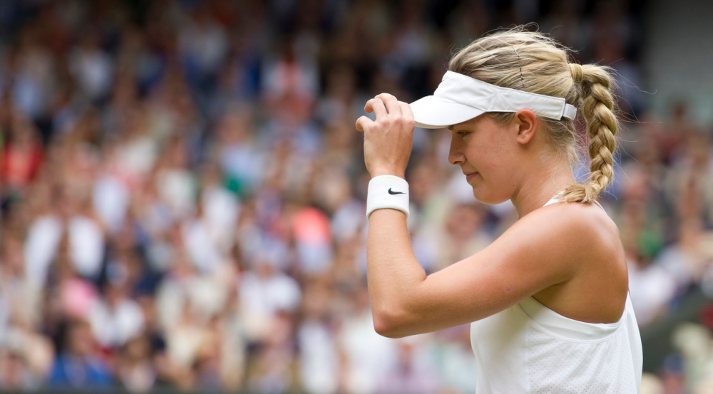 Era deschis la pantaloni, numai la asta m-am uitat! Moment incredibil la Wimbledon! Ce a patit Bouchard