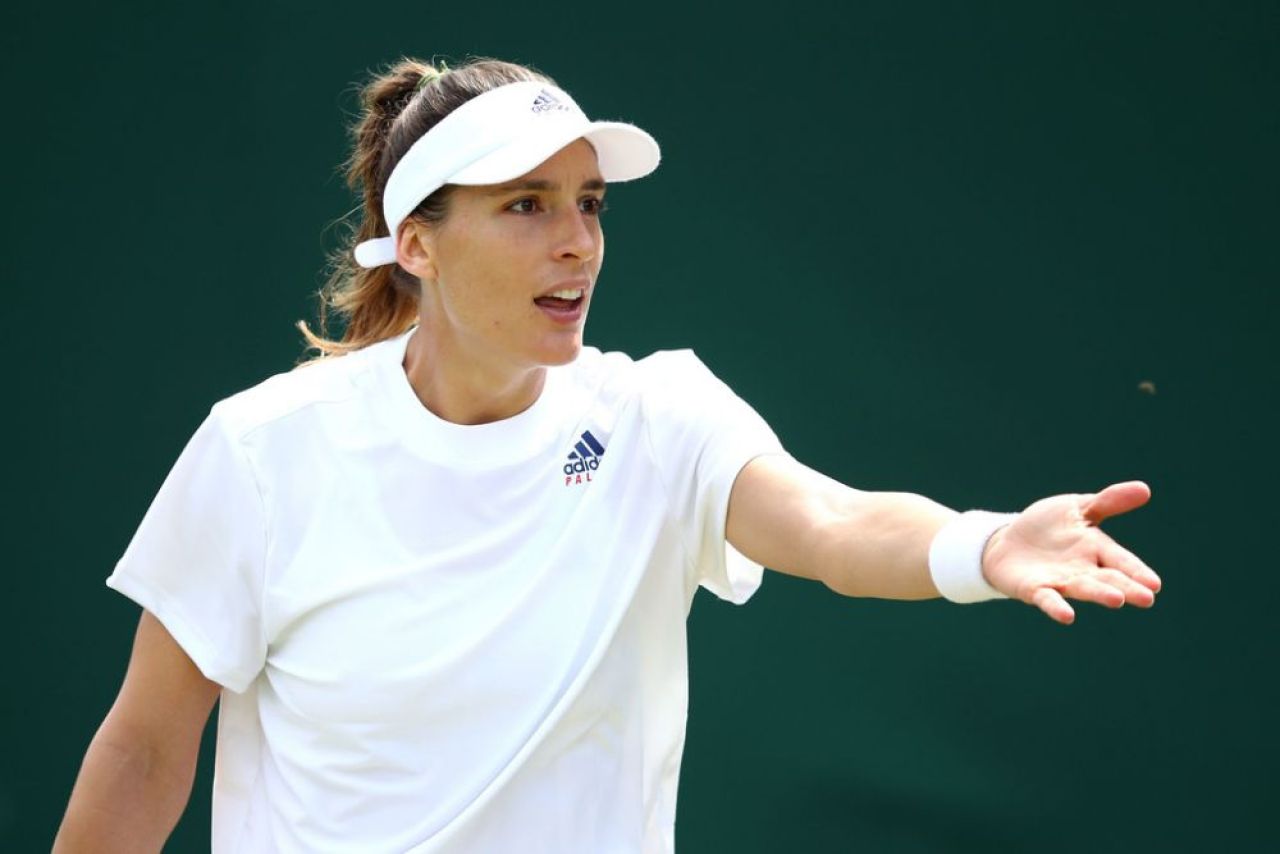 SCANDAL la Wimbledon din cauza echipamentului lui Ostapenko: