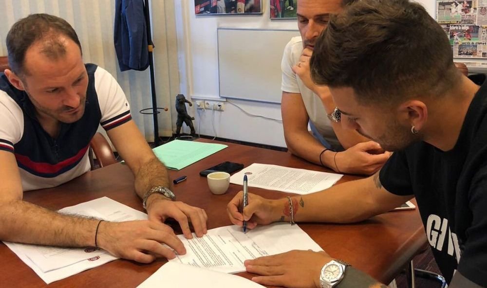 OFICIAL: CFR Cluj a mai facut un transfer! A luat un fotbalist care a fost aproape de nationala Italiei